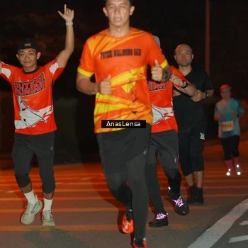 Runner Photo 8803305