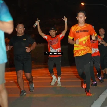 Runner Photo 8803307