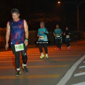 Runner Photo 8803350