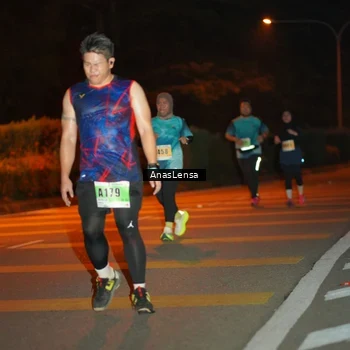 Runner Photo 8803352