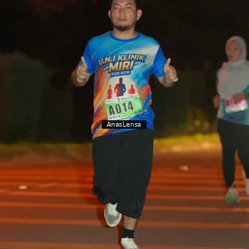 Runner Photo 8803503