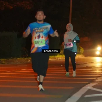 Runner Photo 8803505