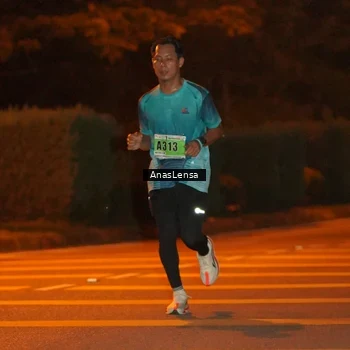 Runner Photo 8803673