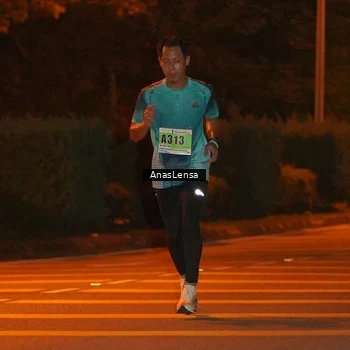 Runner Photo 8803676