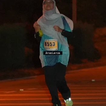 Runner Photo 8804100