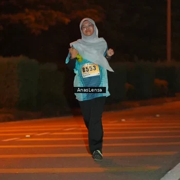 Runner Photo 8804150