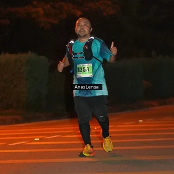 Runner Photo 8804265