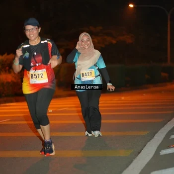 Runner Photo 8804532