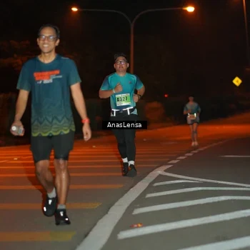 Runner Photo 8804696