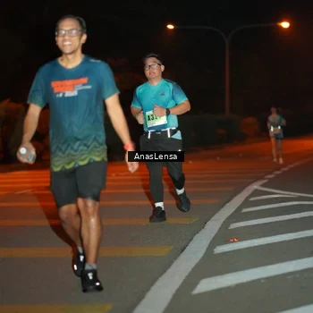 Runner Photo 8804704