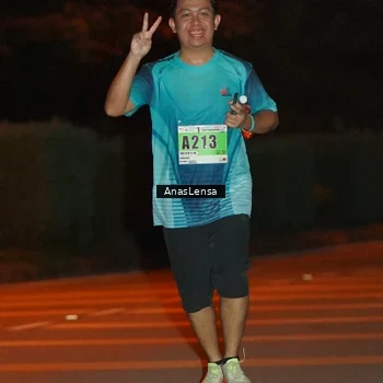 Runner Photo 8804718