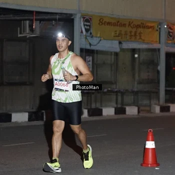 Runner Photo 8804793