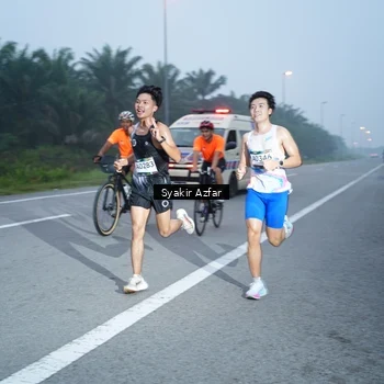 Runner Photo 8804828