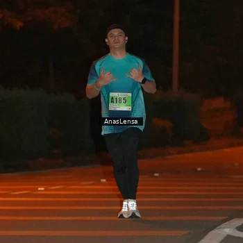 Runner Photo 8805010