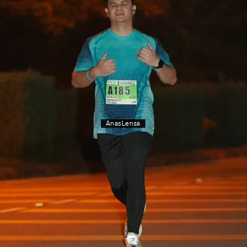 Runner Photo 8805023