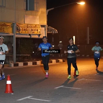 Runner Photo 8805033
