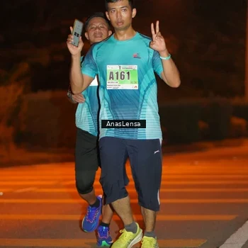 Runner Photo 8805299