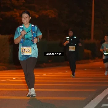 Runner Photo 8805534
