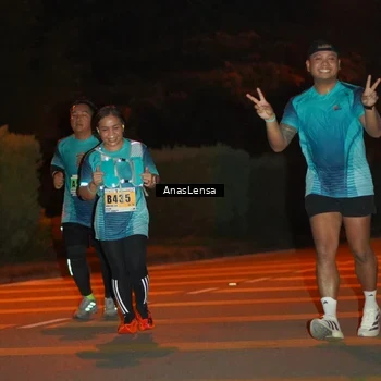 Runner Photo 8805699