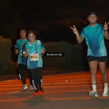 Runner Photo 8805702