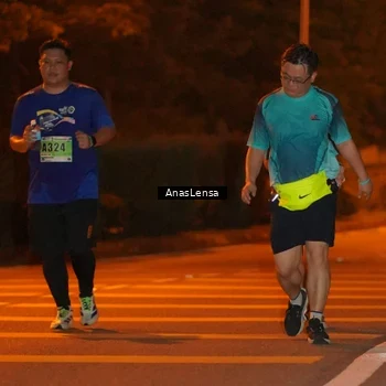Runner Photo 8805785