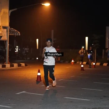 Runner Photo 8805833