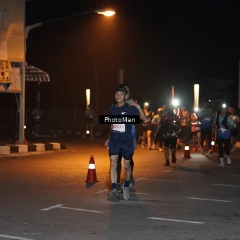 Runner Photo 8805852