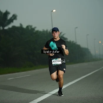 Runner Photo 8805859