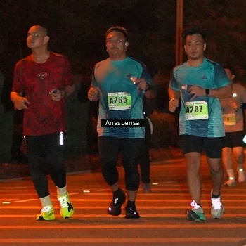 Runner Photo 8805890