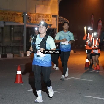Runner Photo 8805895
