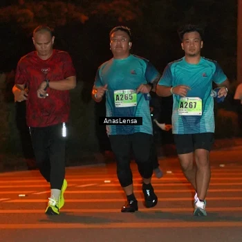 Runner Photo 8805899