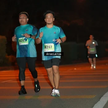 Runner Photo 8805913