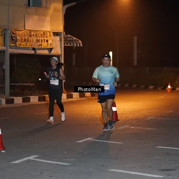 Runner Photo 8805997