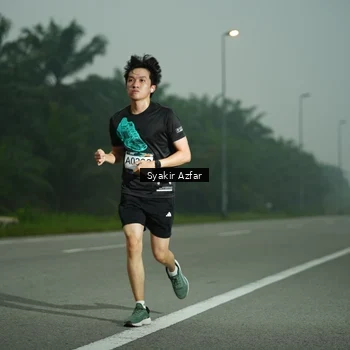 Runner Photo 8806000