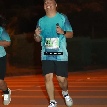 Runner Photo 8806024