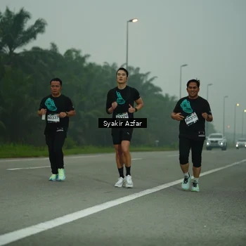 Runner Photo 8806041