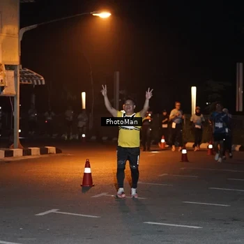 Runner Photo 8806050