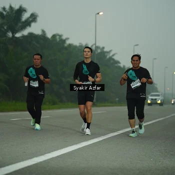 Runner Photo 8806051