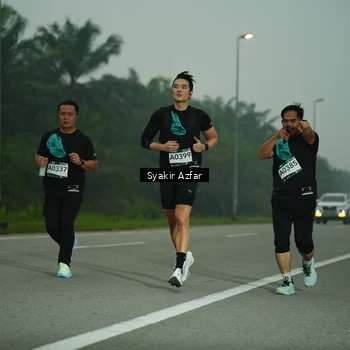 Runner Photo 8806057