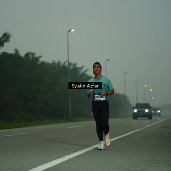 Runner Photo 8806072