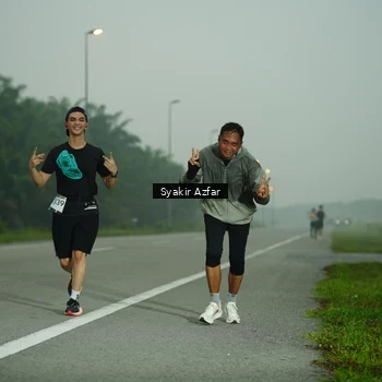 Runner Photo 8806124