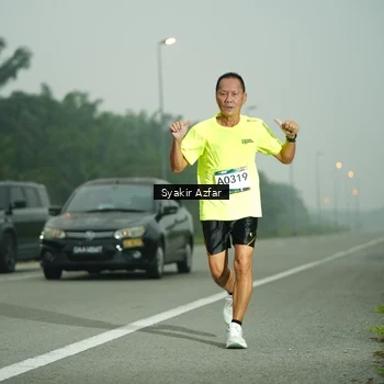 Runner Photo 8806159