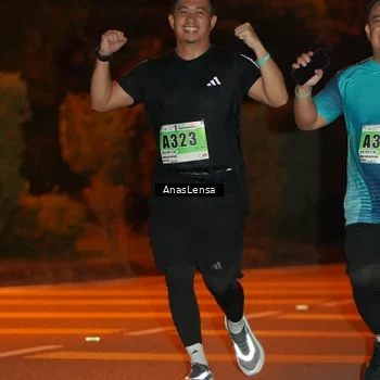 Runner Photo 8806192