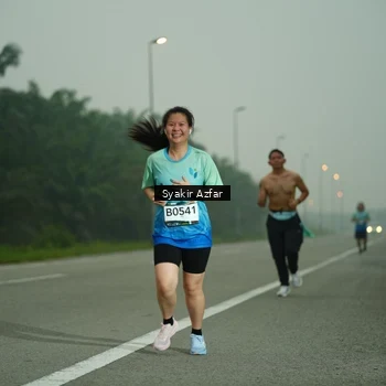 Runner Photo 8806212