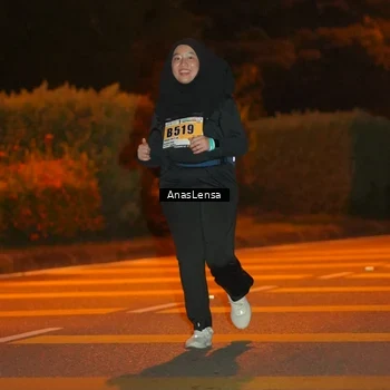Runner Photo 8806311