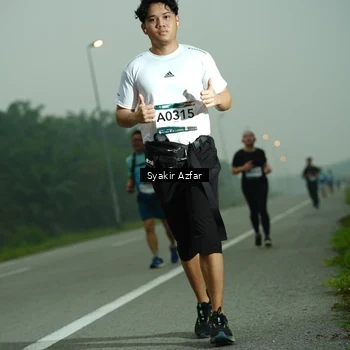 Runner Photo 8806489
