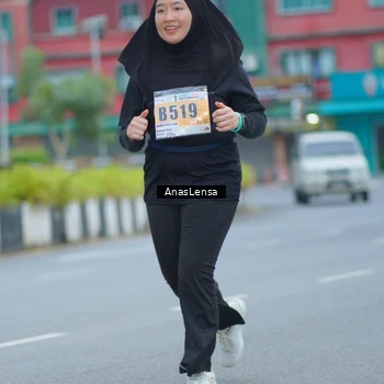 Runner Photo 8808710