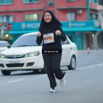 Runner Photo 8808712