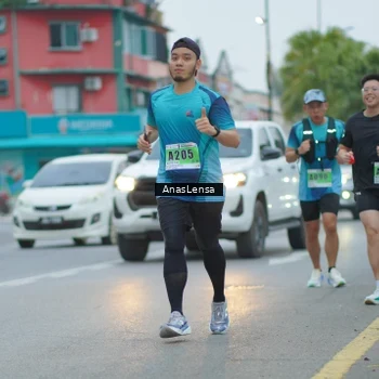 Runner Photo 8808849