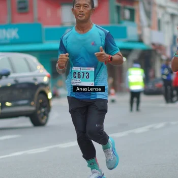 Runner Photo 8809013